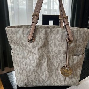 Michael Kors Signature Logo Tote